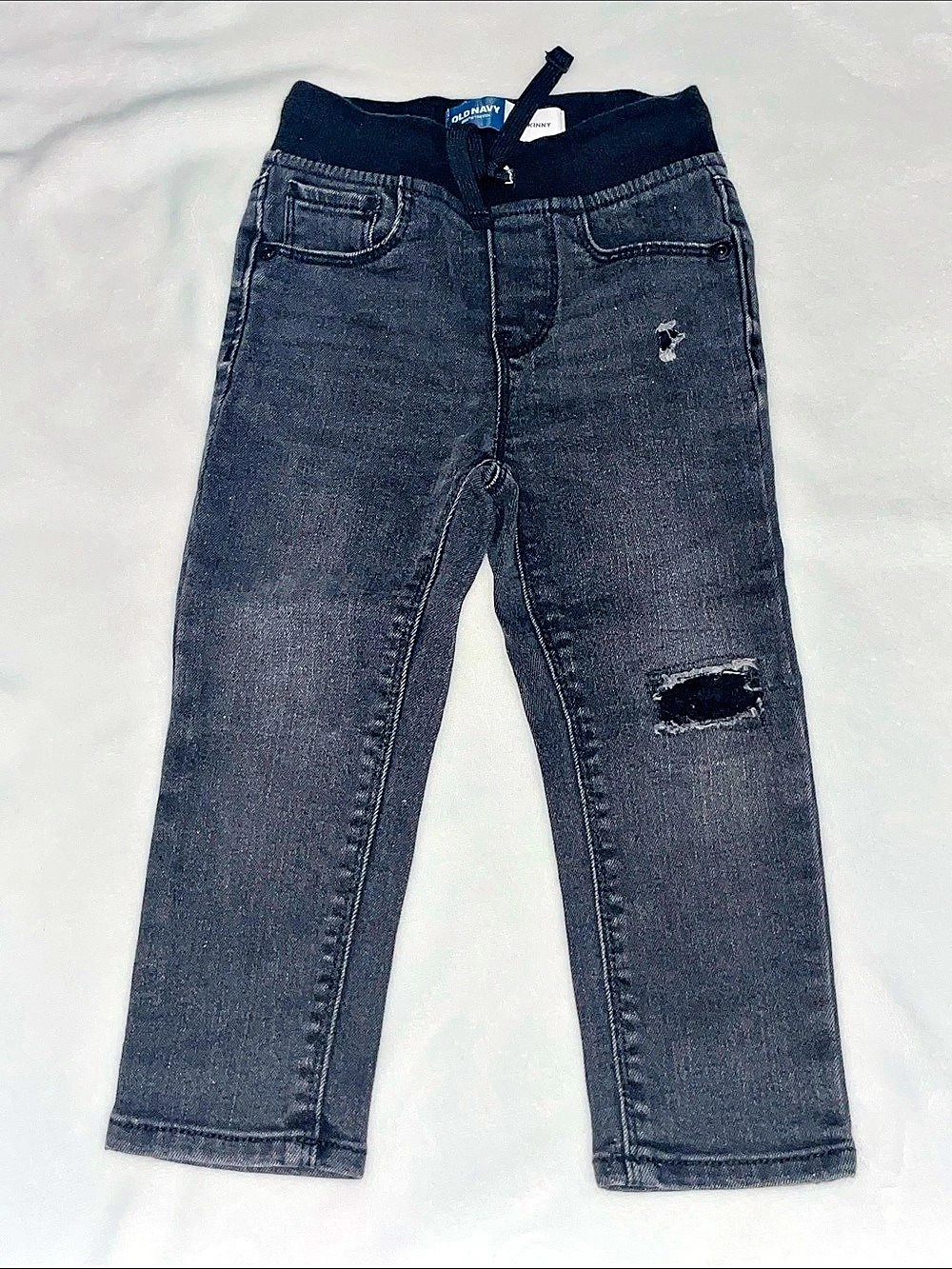 Old Navy Boys Distressed Jeans in Black